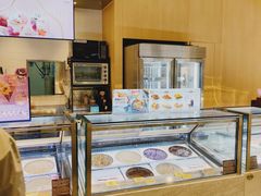 面包甜点陈列柜-哈根达斯(大悦城店)