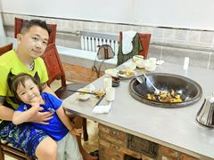 -粘豆包柴火铁锅炖