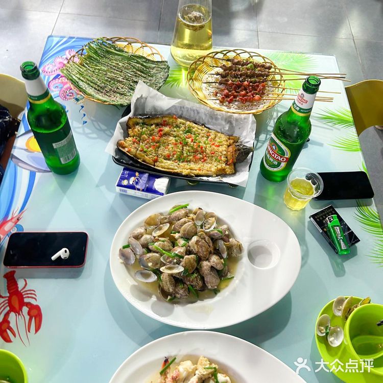 体验醇正三亚风情，就来悦海南开心畅饮