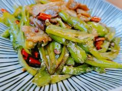 青椒炒肉-靓蛙馆