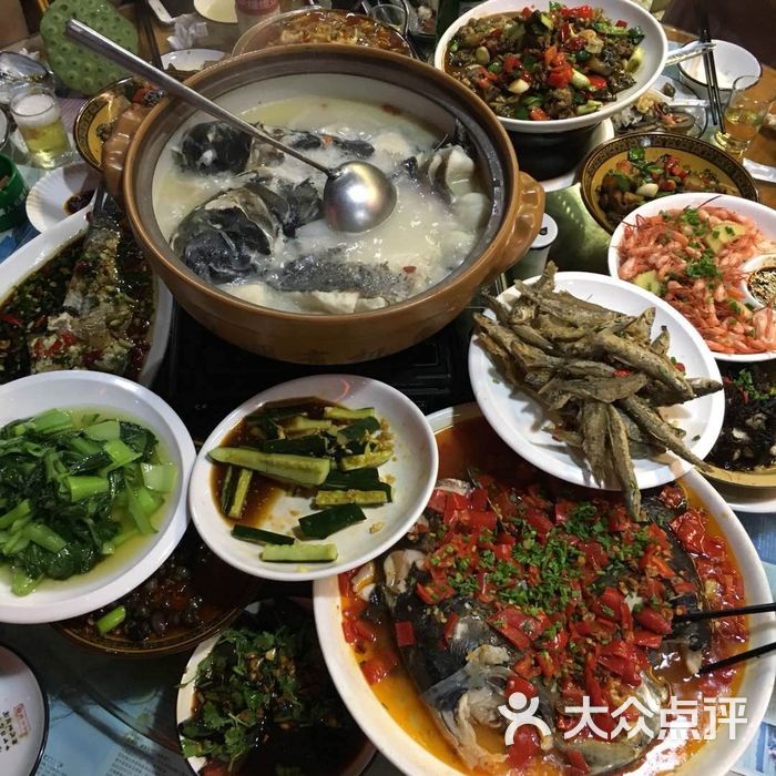 "宝荣鱼馆"千岛湖大排档10号