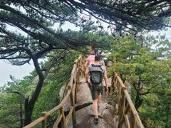 -罗田薄刀峰风景区