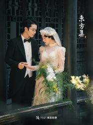 -雪中彩影婚纱摄影·微光艺术中心