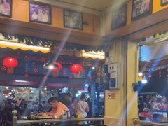 -J Daeng Seafood