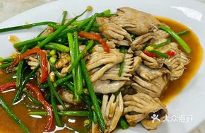 Stir-fried Pig Kidney with Garlic Chives Blossoms