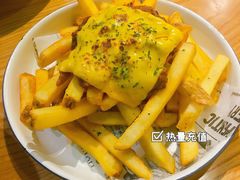 芝士肉酱薯条-Country Lane咖啡·意粉(荔园新天地店)