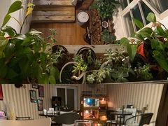 -Rabbit Cafe私房西餐甜点咖啡(栖霞路店)