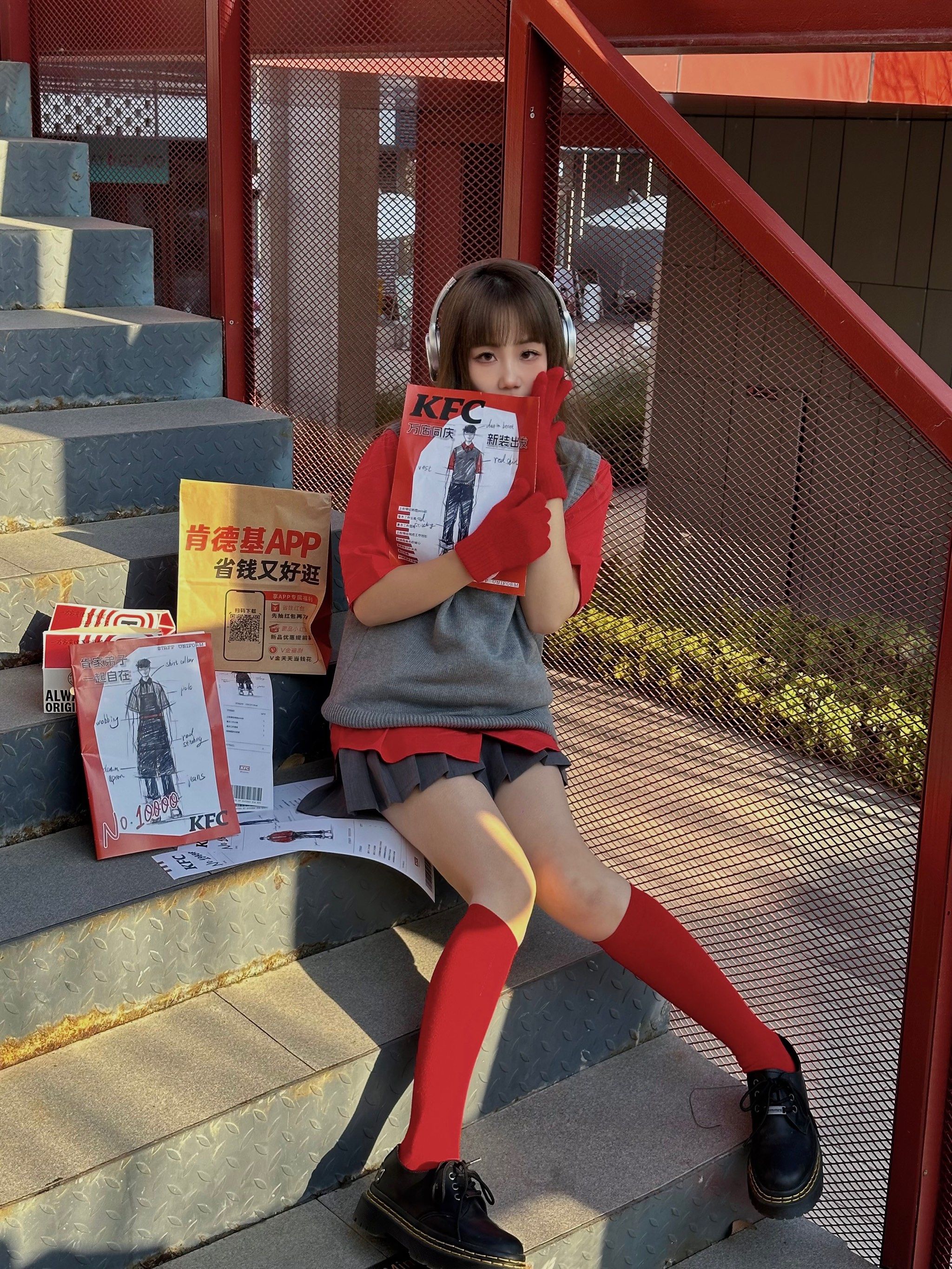 肯德基新工服太美式了吧!