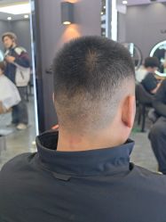 -藤野造型烫染·漂发