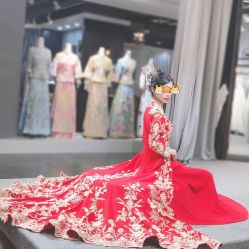 -艾米丽婚纱礼服