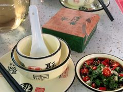 -墨脱石锅椰子鸡•海鲜糟粕醋(榆亚路店)