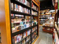 -西西弗书店&矢量咖啡(凯德晶萃广场店)