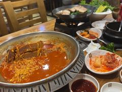 -喇喇排骨火锅·传统韩式脊骨汤(望京西园总店)