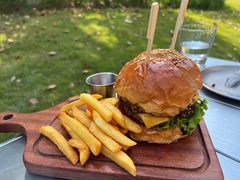 -三勾JJJ Burger&Coffee(梅溪湖店)
