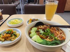-李先生牛肉面大王(东营凯莱店)