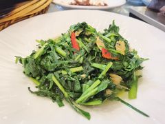 -侬佳蒸菜馆(听潮店)