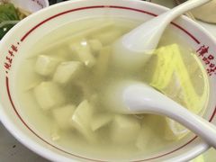 酸笋豆腐汤-津品味小吃(大学湾店)