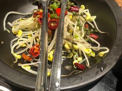 -云海肴·汽锅鸡·云南菜(天山百盛优客店)