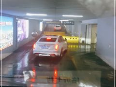 -环球港-停车场