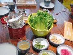 -明洞阿姨·韩式酱蟹烤肉·创意料理(三元桥店)