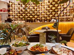 -théATRE茶聚场·餐厅(环球金融中心店)