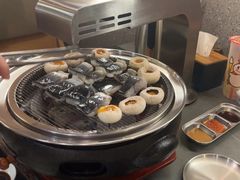 -围炉肉舍•炭烤活鳗•丹东海鲜烤肉(步行街店)