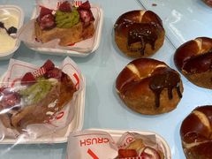 -HOT CRUSH趁热集合·现烤面包(环球港店)