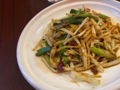 -魏铭鱼头捞饭(晋阳路店)