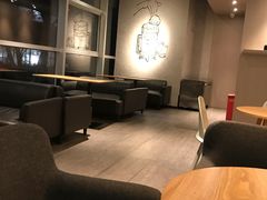 大堂-瑞幸咖啡(宝华国际广场店)