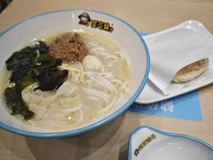 -灵芝妹子海鲜米线(凯德和平广场店)