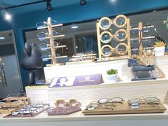 -Trend1881视光·蔡司视觉(领展广场店)