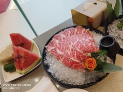 -海底捞火锅(新松江路生日主题店)