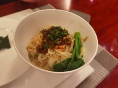 -粤尚腾香居中餐厅(首都机场希尔顿店)