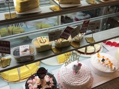 -焙丽拾光(麦凯乐直营店)