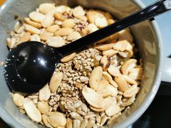 -八月美食小馆(银泰城总店)
