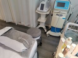 -F.N冻龄皮肤管理中心