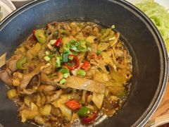 -琥珀老六龙虾(四里河店)