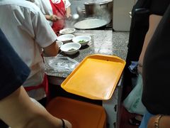 -张阿三馄饨店