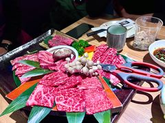 -炼火烤肉店