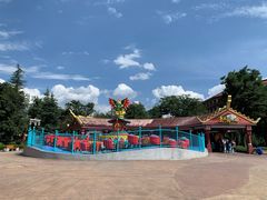 -七彩云南欢乐世界