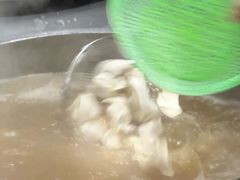 -周震馄饨