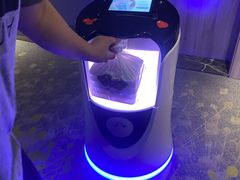 -杭州西湖湖滨银泰亚朵酒店