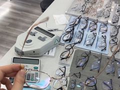 -视野联行眼镜·蔡司·依视路(省体育馆店)