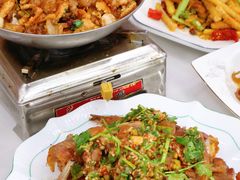 -丹水桥地锅鱼·翘嘴鲌·地方特色全鱼宴(丹江口大坝店)