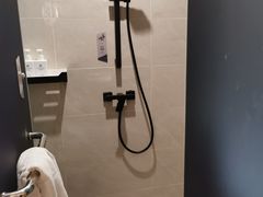 -柏曼酒店(重庆解放碑洪崖洞店)