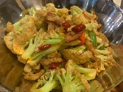 干锅腊肉花菜-避风塘(宝山万达店)