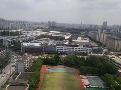 -上海理工大学附属杨浦少云中学