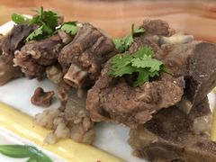 -苏莱特色牛骨滩羊手抓馆(长城东街总店)