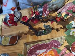 -汉城烤肉·黑金冠(华山路店)