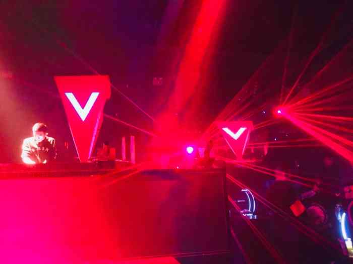 威图酒吧(深圳旗舰店)